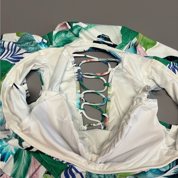 La Blanca swimsuit size 6 - Picture 6 of 7